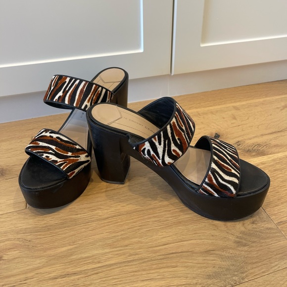 Derek Lam platform sandals - Picture 1 of 3